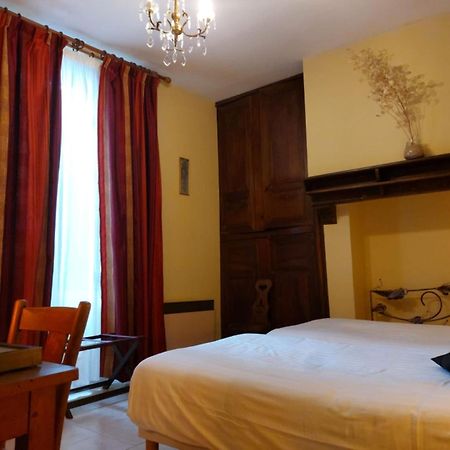 Dolwin Bed & Breakfast Argeles-Gazost ภายนอก รูปภาพ