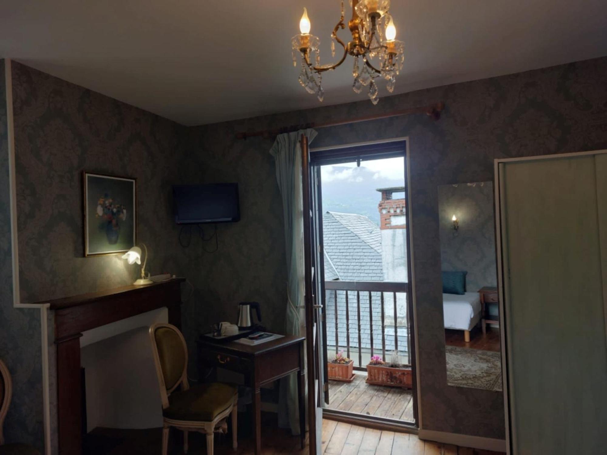 Dolwin Bed & Breakfast Argeles-Gazost ภายนอก รูปภาพ